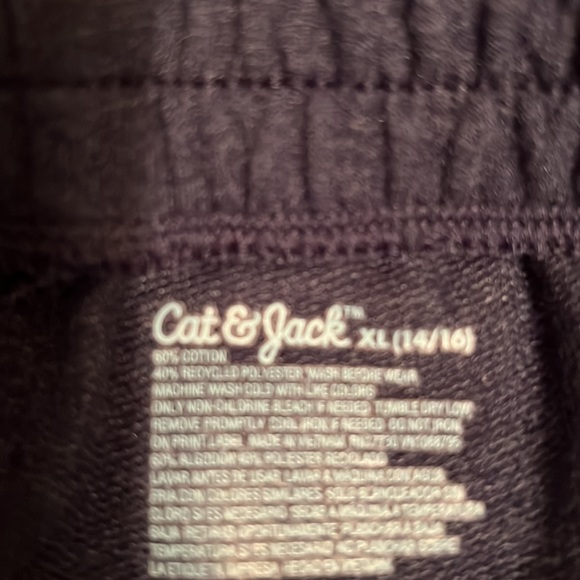 Cat and Jack short - Picture 2 of 2